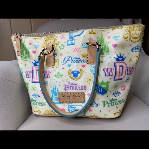 New! Disney Dooney & Bourke Princess Half 2013 marathon Run Shopper Tote Bag - Picture 1 of 6
